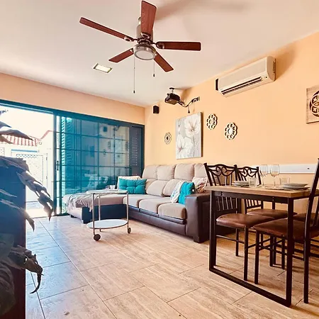 Ferienhaus Click&guest - Tropical Horizon Escape In